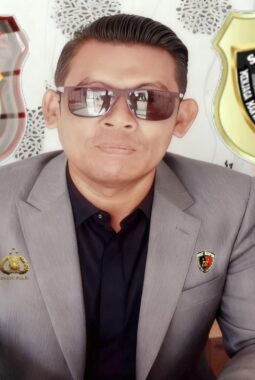 Ketua DPC FRIC Cirebon Raya Suwardi: “Anak Butuh Arah, Bukan Sekadar Akses di Era Digital”