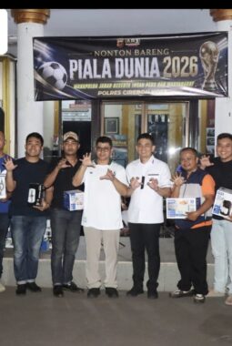 Piala Dunia Jadi Pemersatu, Wakapolda Jabar Rayakan Hari Bhayangkara ke-80 Bersama Warga di Cirebon Kota