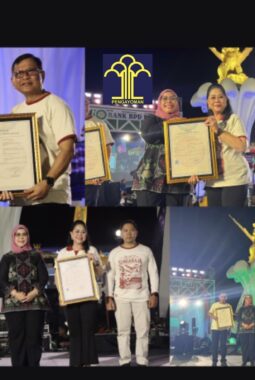 Lindungi Karya & Budaya, Kanwil Kemenkum Bali Serahkan Hak Cipta Desain Arsitektur dan Motif Tenun di Buleleng Festival